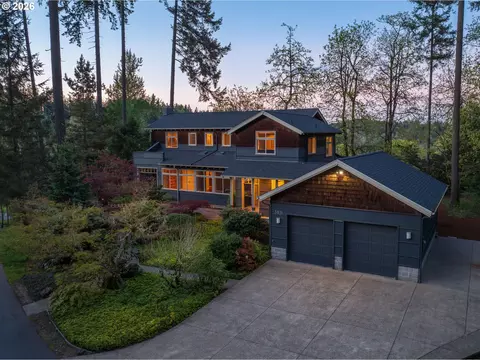Exterior - 3831 Woodson Ct, Eugene, OR 97405 photo 2 of 7