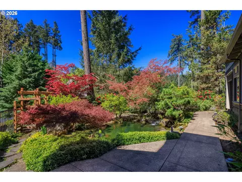 Exterior - 3831 Woodson Ct, Eugene, OR 97405 photo 7 of 7