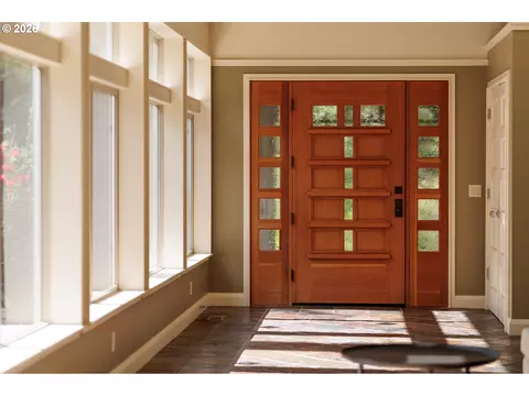 Entry Way - 3831 Woodson Ct, Eugene, OR 97405 photo 1 of 3