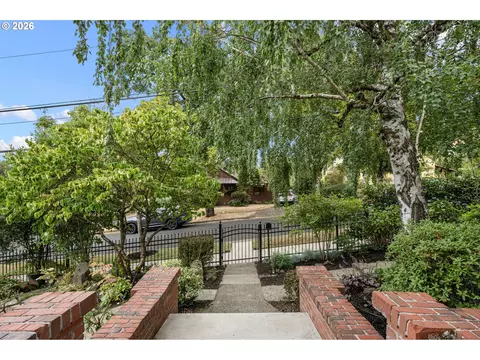 Exterior - 47 W 23rd Ave, Eugene, OR 97405 photo 14 of 14