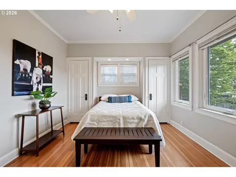 Bedroom - 47 W 23rd Ave, Eugene, OR 97405 photo 2 of 5