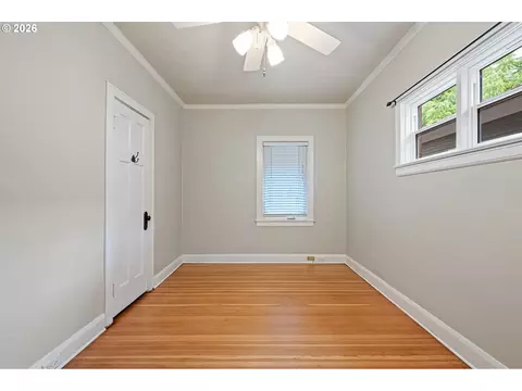 Bedroom - 47 W 23rd Ave, Eugene, OR 97405 photo 4 of 5