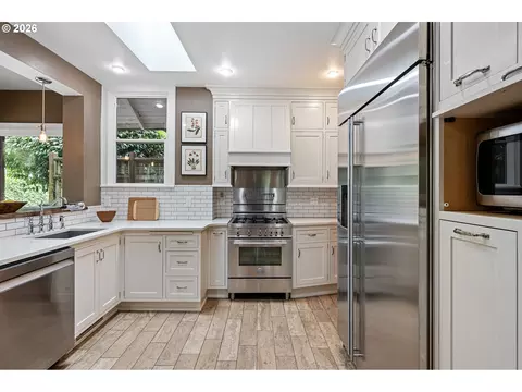 Kitchen - 47 W 23rd Ave, Eugene, OR 97405 photo 1 of 4