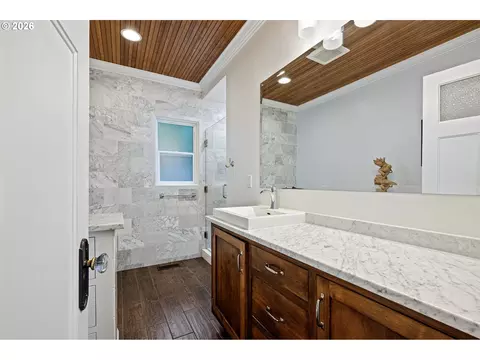 Bath - 47 W 23rd Ave, Eugene, OR 97405 photo 1 of 3