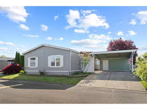 1177 SW Emma Dr, Mcminnville, OR 97128