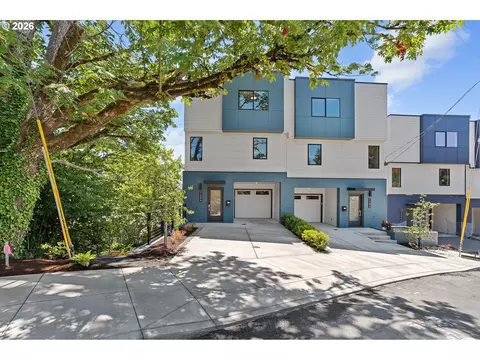 7308 SW 13th Dr, Portland, OR 97239
