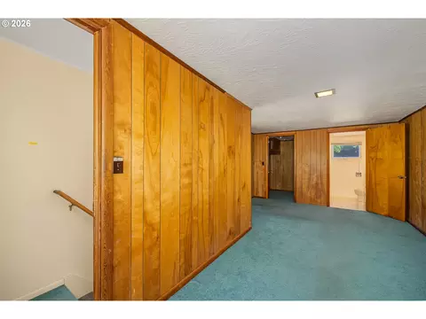 Entry Way - 2161 Hilyard St, Eugene, OR 97405 photo 2 of 2