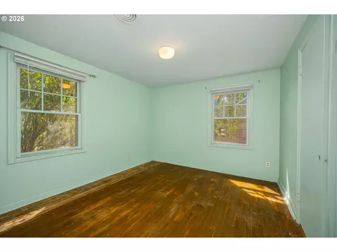 Bedroom - 2161 Hilyard St, Eugene, OR 97405 photo 3 of 6