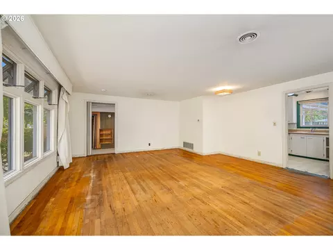 Living - 2161 Hilyard St, Eugene, OR 97405 photo 3 of 6