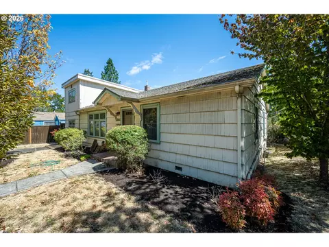 Exterior - 2161 Hilyard St, Eugene, OR 97405 photo 3 of 12