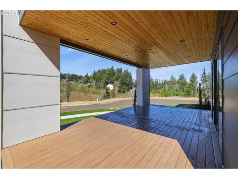 Exterior - 3490 Southview Dr, Eugene, OR 97405 photo 9 of 9