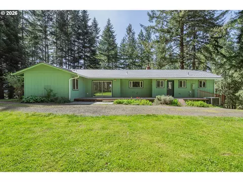 942 Osprey Dr, Umpqua, OR 97486