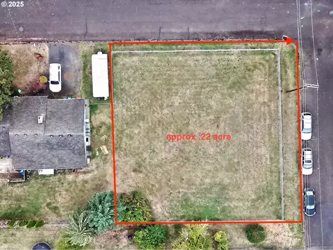 724 SW Edmunston St, Mcminnville, OR 97128