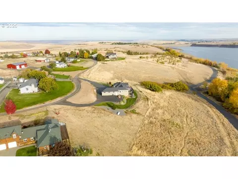 View/Area - 70349 Lakeside Rd, Pendleton, OR 97801 photo 4 of 5