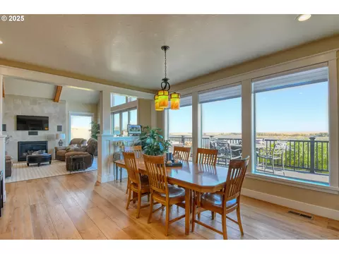 Dining - 70349 Lakeside Rd, Pendleton, OR 97801 photo 2 of 2