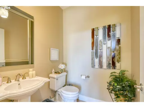 Bath - 70349 Lakeside Rd, Pendleton, OR 97801 photo 1 of 4
