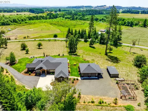 26249 High Pass Rd, Junction City, OR 97448
