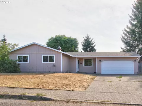 780 NE F St, Willamina, OR 97396