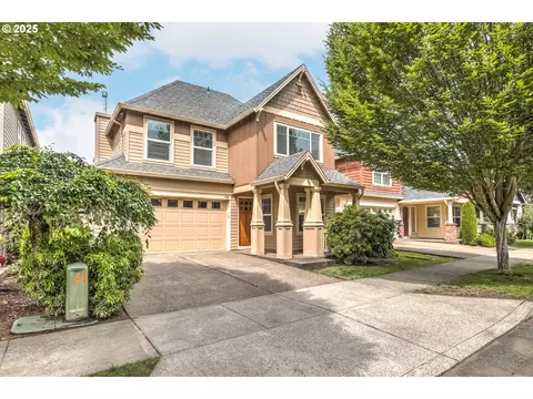 555 NE Caden Ave, Hillsboro, OR 97124