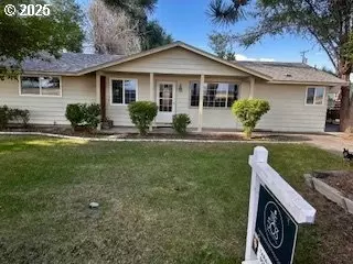 443 9th St, Metolius, OR 97741