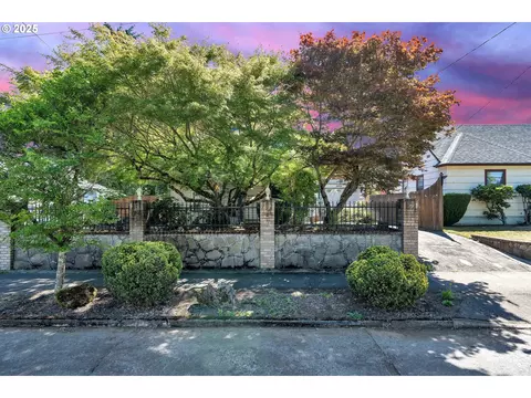 6404 N Omaha Ave, Portland, OR 97217