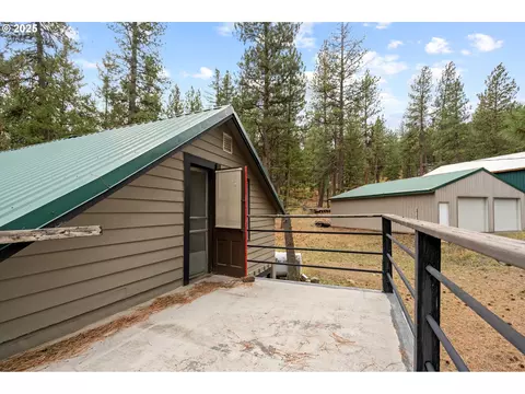 Exterior - 80982 Cougar Ln, Heppner, OR 97836 photo 4 of 17