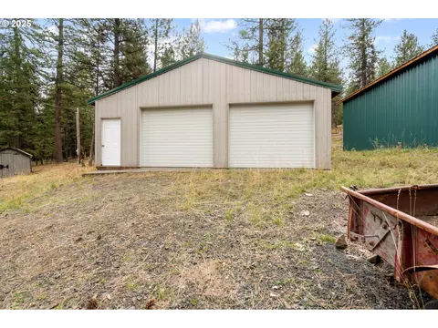 Exterior - 80982 Cougar Ln, Heppner, OR 97836 photo 12 of 17