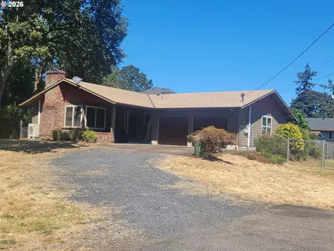 134 N 3rd St, Saint Helens, OR 97051