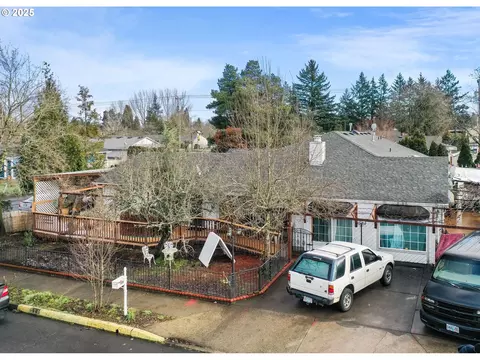 520 SE Paropa Pl, Gresham, OR 97080