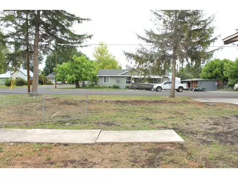 895 Auburn Ave, Baker City, OR 97814