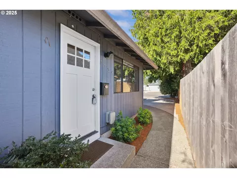 5724 SE 83rd Ave, Portland, OR 97266