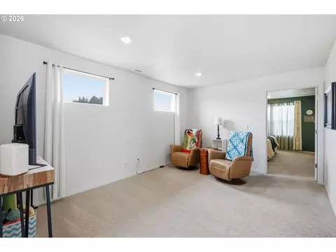 Other - 2998 Fenya St, Springfield, OR 97477 photo 4 of 9
