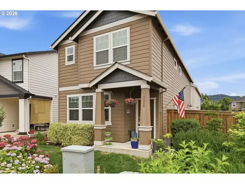 Exterior - 2998 Fenya St, Springfield, OR 97477 photo 2 of 11