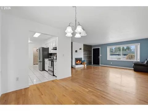 1520 SE 210th Ave, Gresham, OR 97030 photo 6