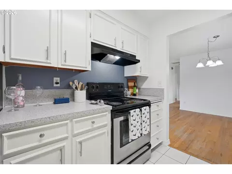 1520 SE 210th Ave, Gresham, OR 97030 photo 19