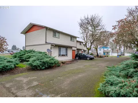 2624 S 7th St, Lebanon, OR 97355