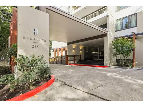 255 SW Harrison St #6E, Portland, OR 97201