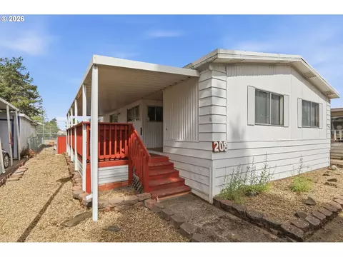 5335 Main St #208, Springfield, OR 97478