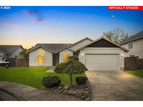 2515 Roanoke St, Woodburn, OR 97071
