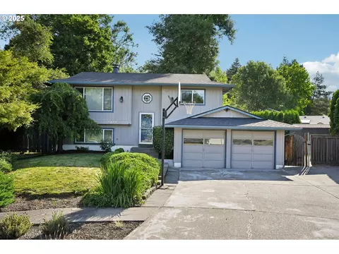 3155 SE Lewis Ct, Troutdale, OR 97060