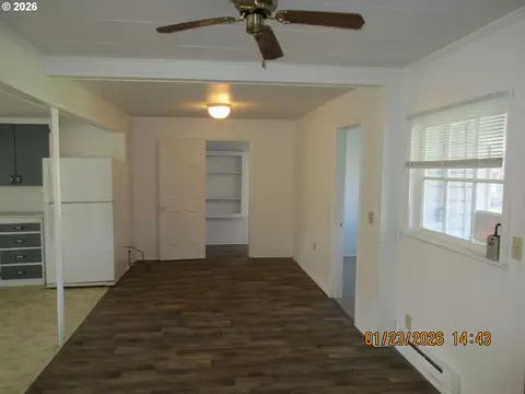 Living - 180 E Second Ave, Sutherlin, OR 97479 photo 1 of 2