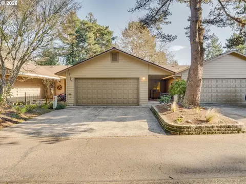 1116 NW Springwood Ln, Mcminnville, OR 97128