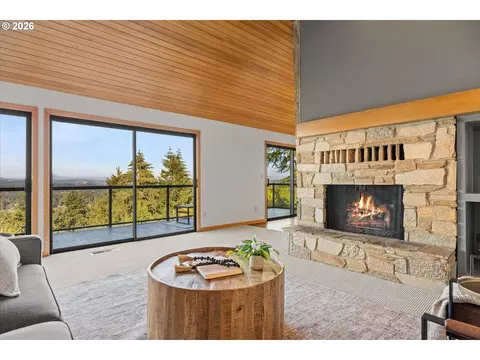 Living - 2902 Rawhide St, West Linn, OR 97068 photo 2 of 6