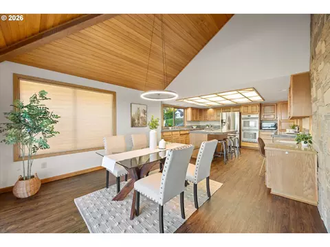 Dining - 2902 Rawhide St, West Linn, OR 97068 photo 1 of 2