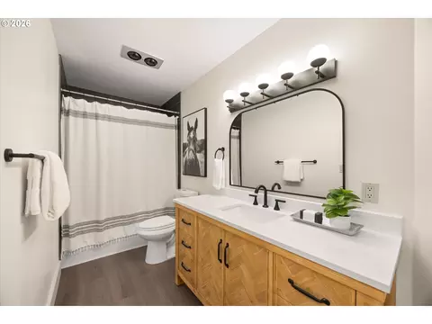 Bath - 2902 Rawhide St, West Linn, OR 97068 photo 6 of 6