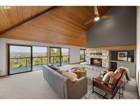 Living - 2902 Rawhide St, West Linn, OR 97068 photo 1 of 6