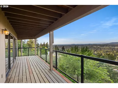 Exterior - 2902 Rawhide St, West Linn, OR 97068 photo 5 of 9