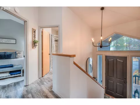Entry Way - 18034 Witchhazel Ln, Bend, OR 97707 photo 1 of 1