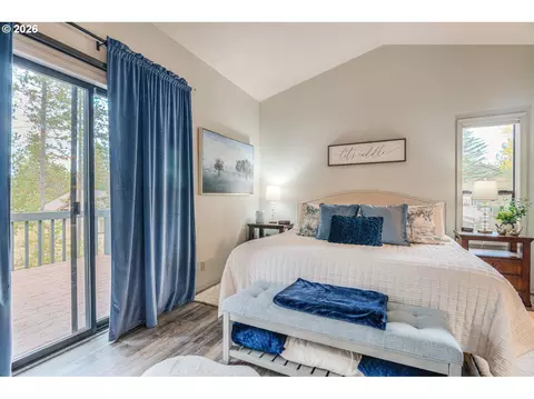 Bedroom - 18034 Witchhazel Ln, Bend, OR 97707 photo 1 of 6