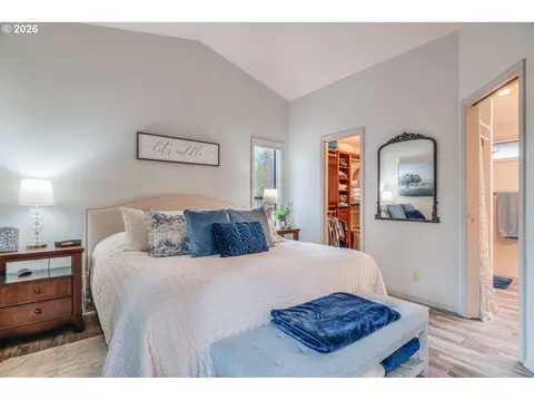 Bedroom - 18034 Witchhazel Ln, Bend, OR 97707 photo 2 of 6